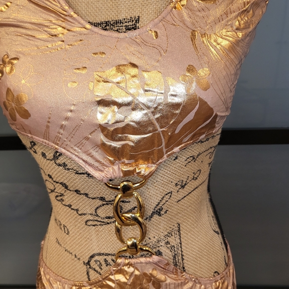 🩱Boutique Women's Rose Gold Monokini high cut sexy one-piece swimsuit - Picture 3 of 14